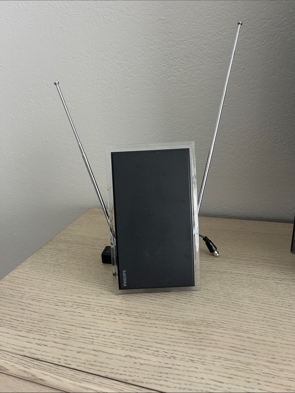 Philips Antenna with Silver Telescopic Rods and Black Front